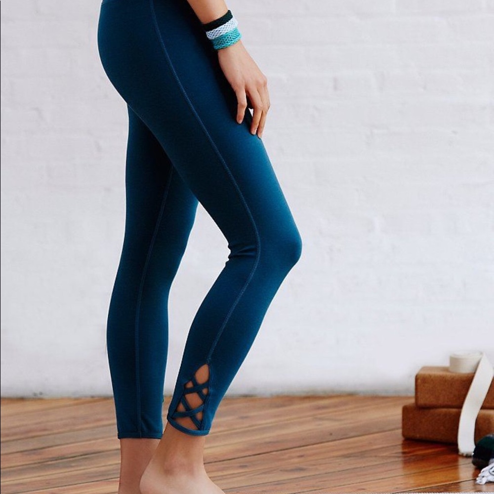 Free people navy/blue movement leggings